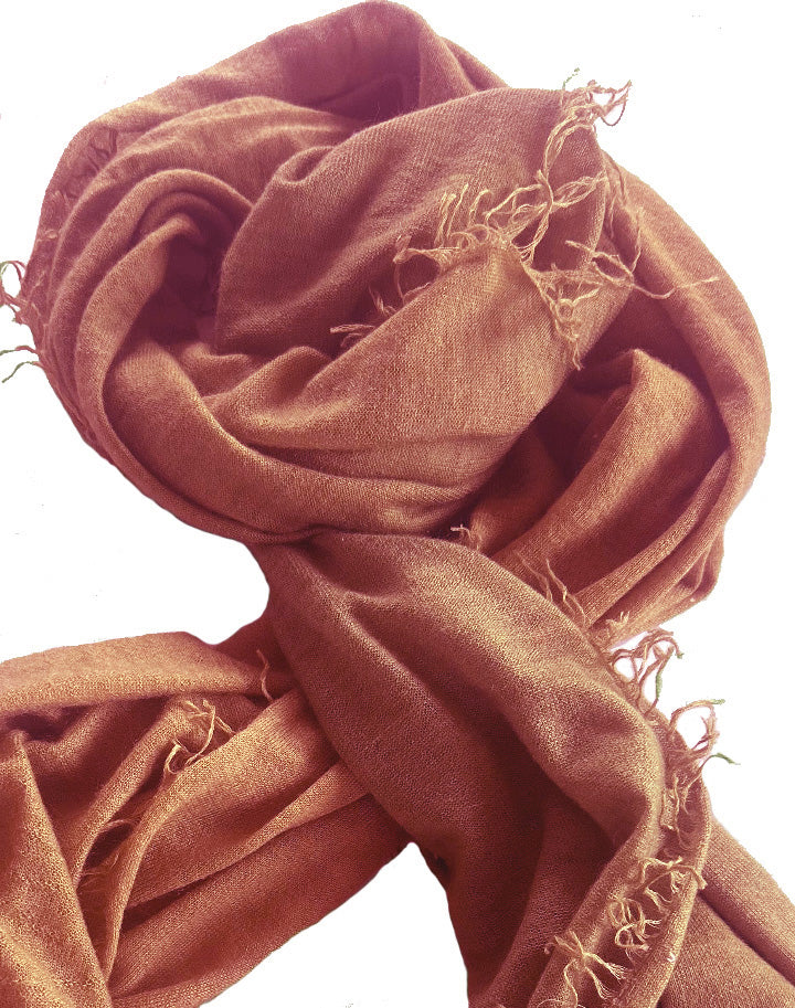 Cashmere scarf with fringes coral