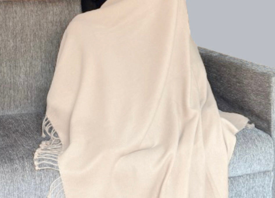 100% Cashmere blanket with fringe 70x 200 cm