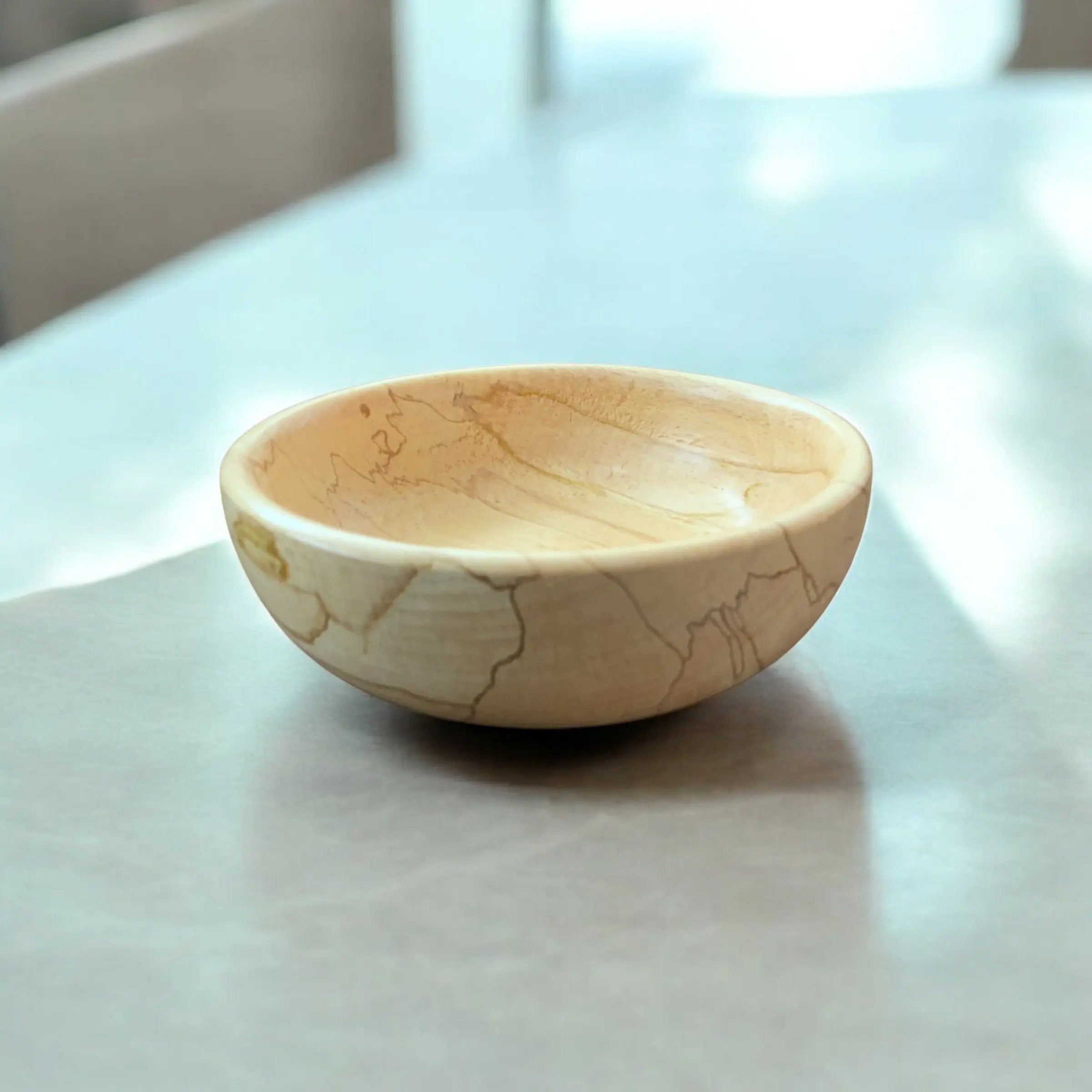 đȘ” HĂ„nddreid Bolle i Naturlig Tre â Ă 17 cm