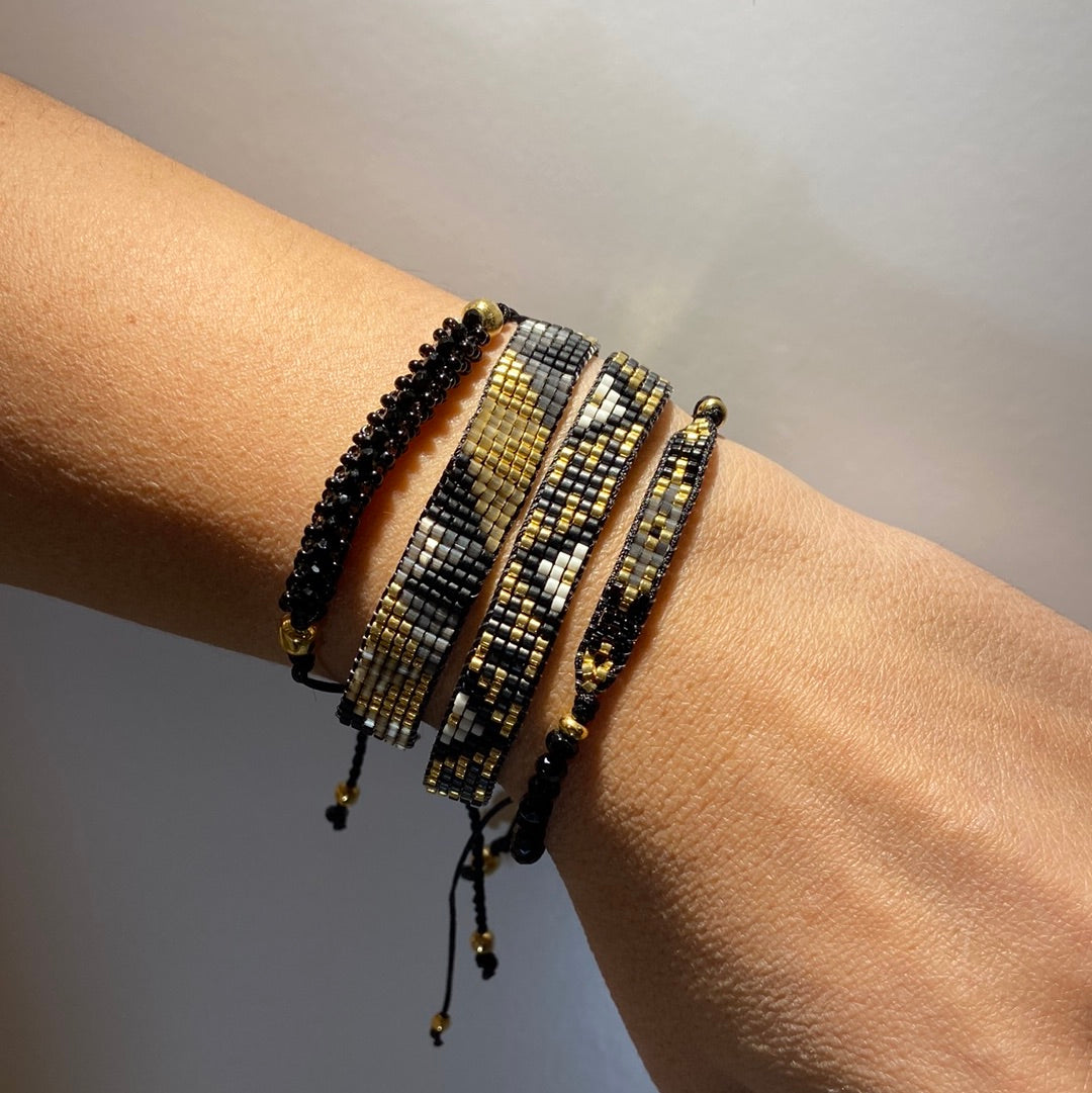 Unik håndlaget armbånd, 4 stk (stil 9)