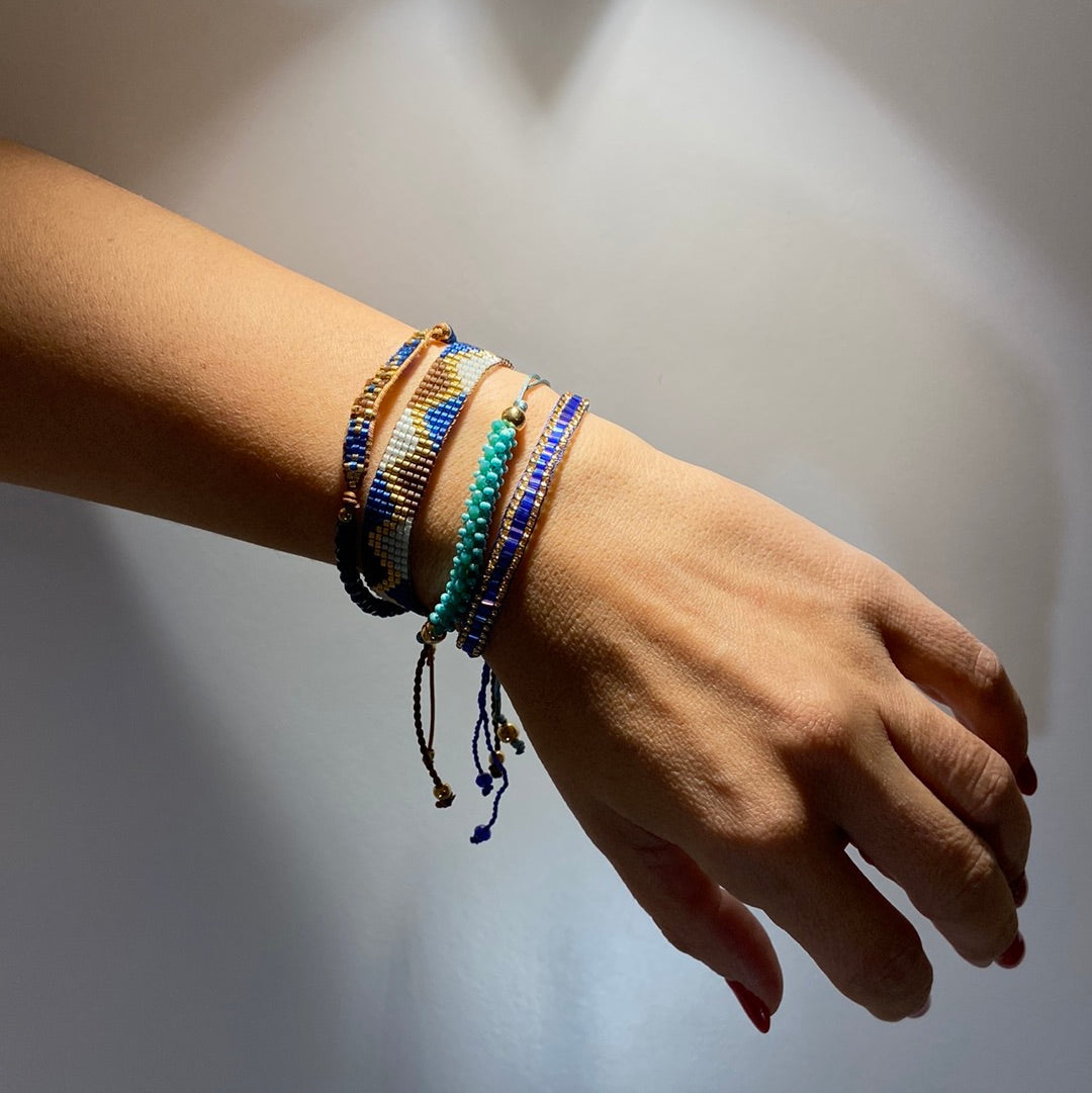 Unik håndlaget armbånd, 4 stk (stil 7)