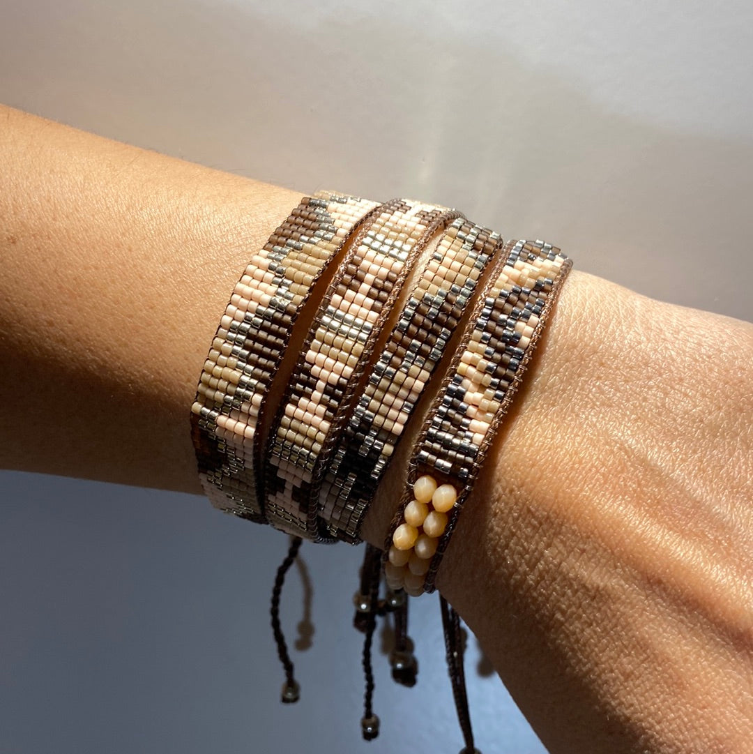 Unik håndlaget armbånd, 4 stk (stil 4)