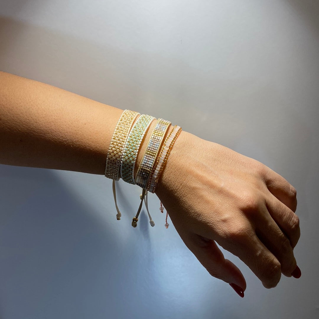 Unik håndlaget armbånd, 4 stk (stil 3)