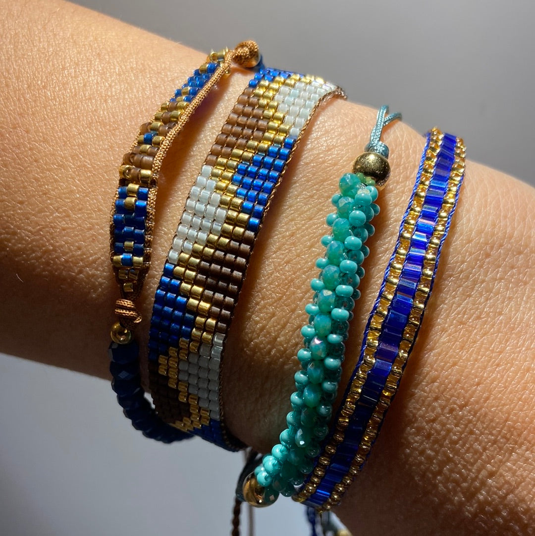 Unik håndlaget armbånd, 4 stk (stil 7)