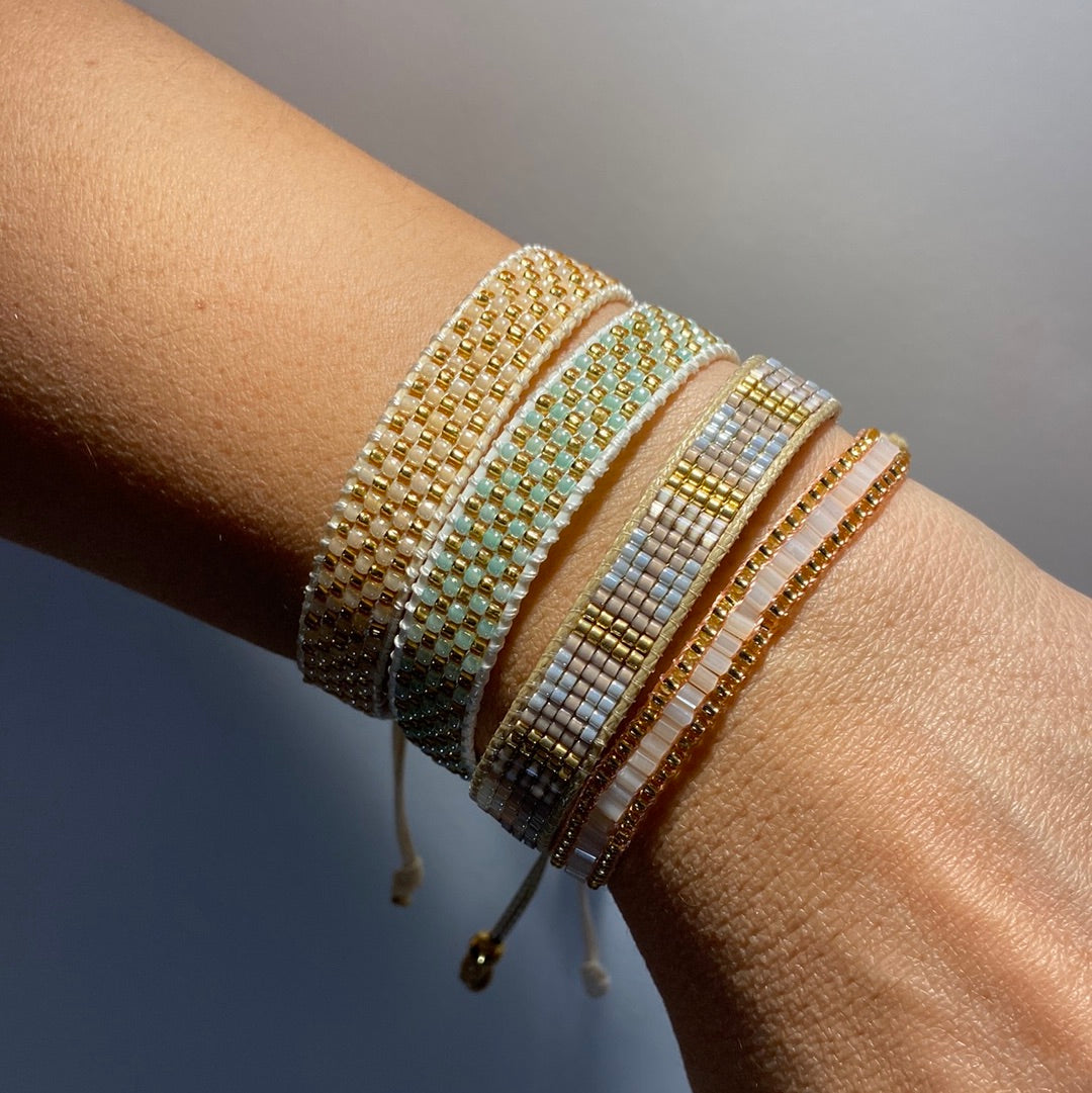 Unik håndlaget armbånd, 4 stk (stil 3)