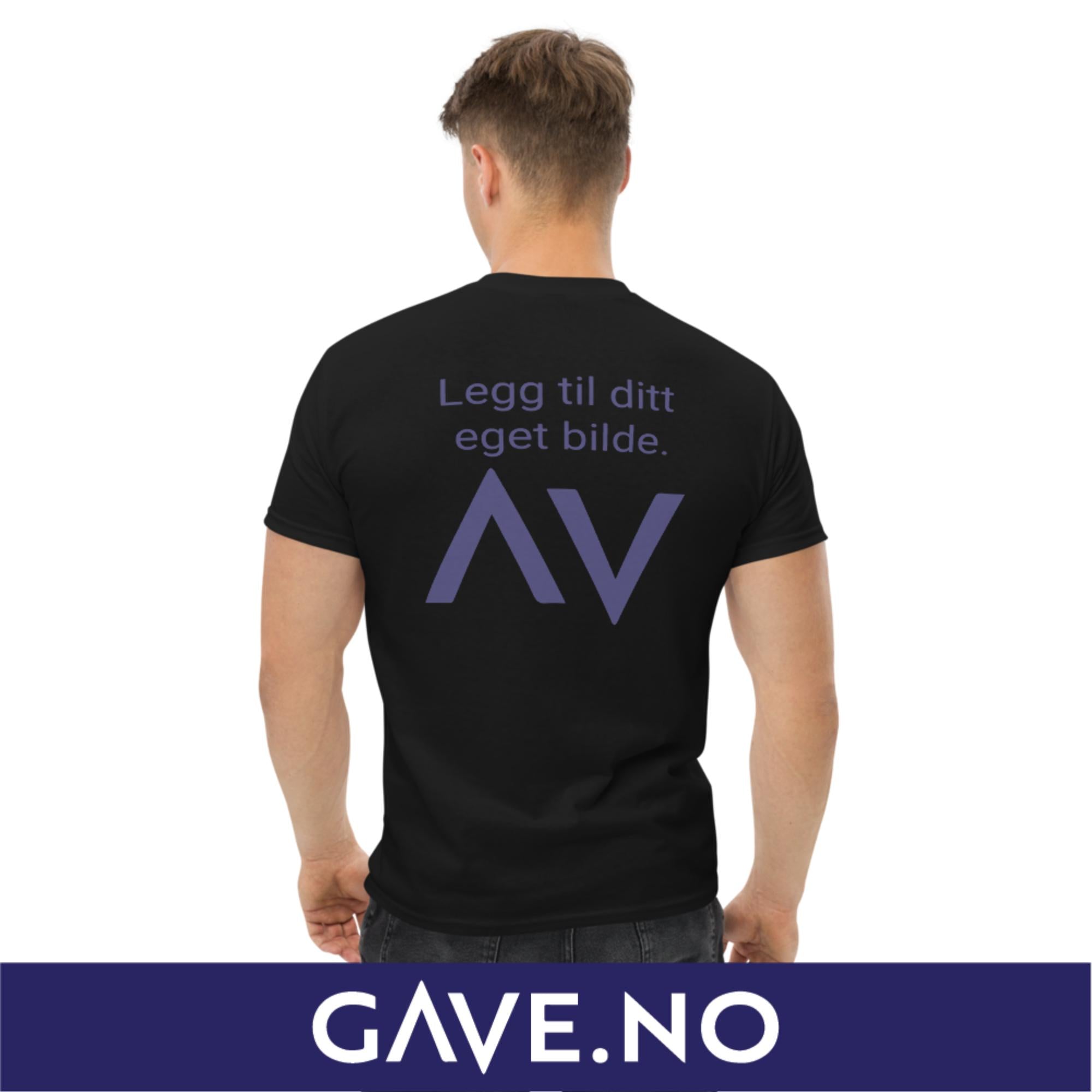 Klassisk t-skjorte for menn med ditt eget bilde (print bak)