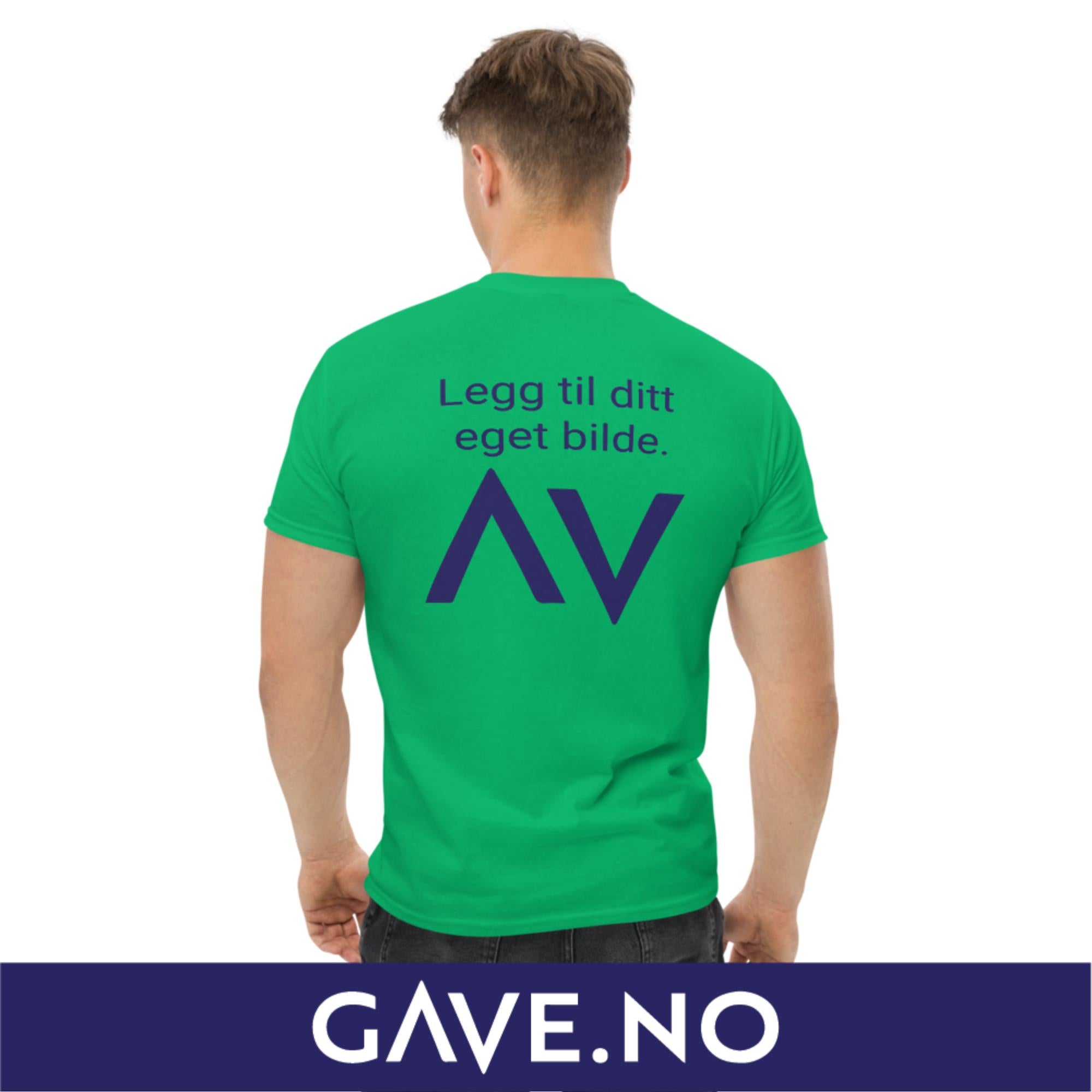 Klassisk t-skjorte for menn med ditt eget bilde (print bak)