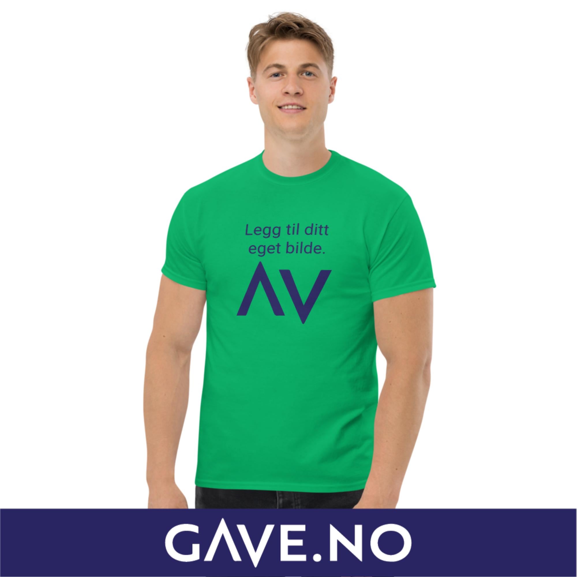 Klassisk t-skjorte for menn med din eget bilde (print foran)