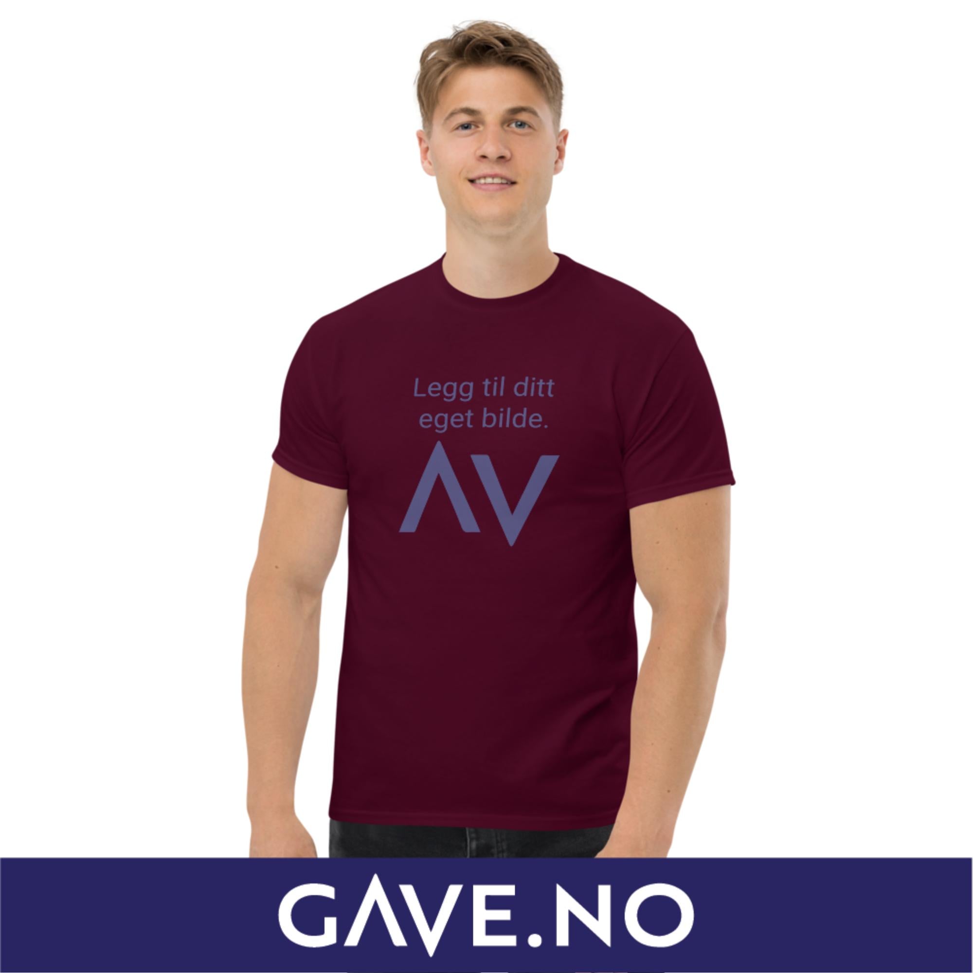 Klassisk t-skjorte for menn med din eget bilde (print foran)