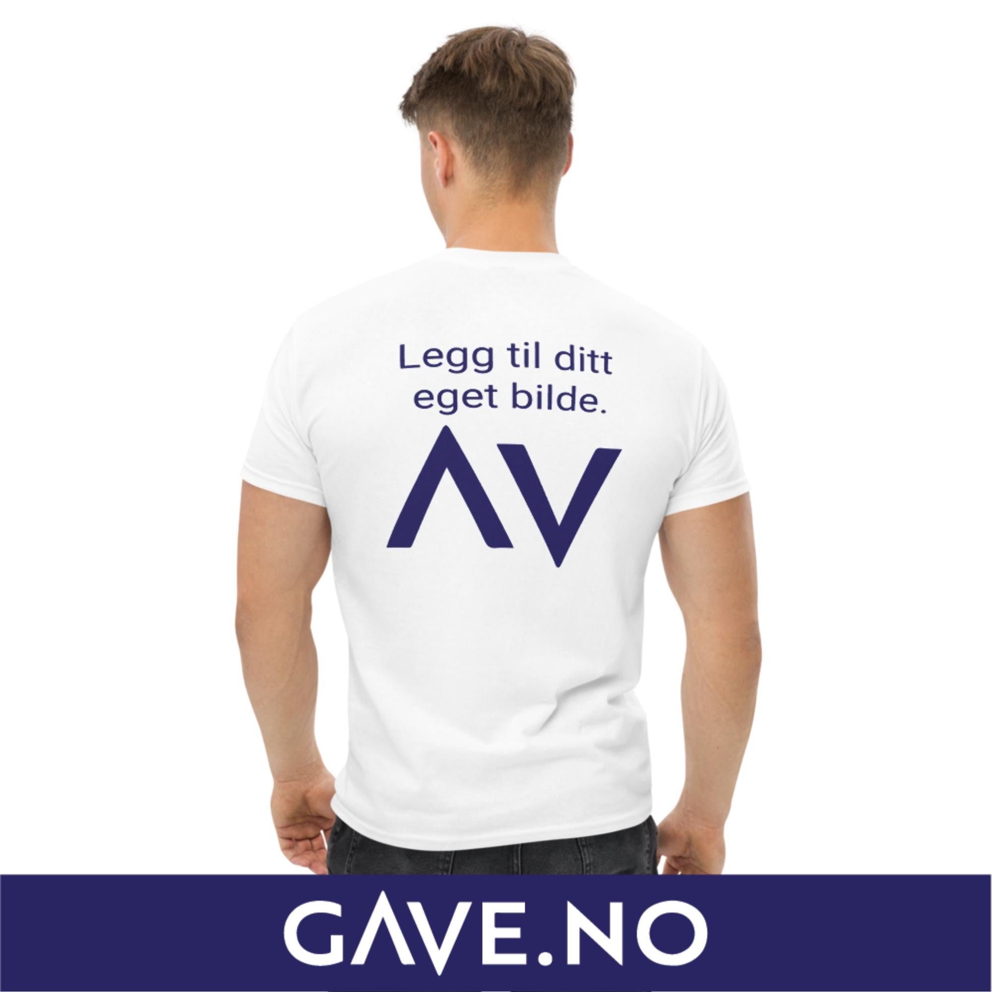 Klassisk t-skjorte for menn med ditt eget bilde (print bak)