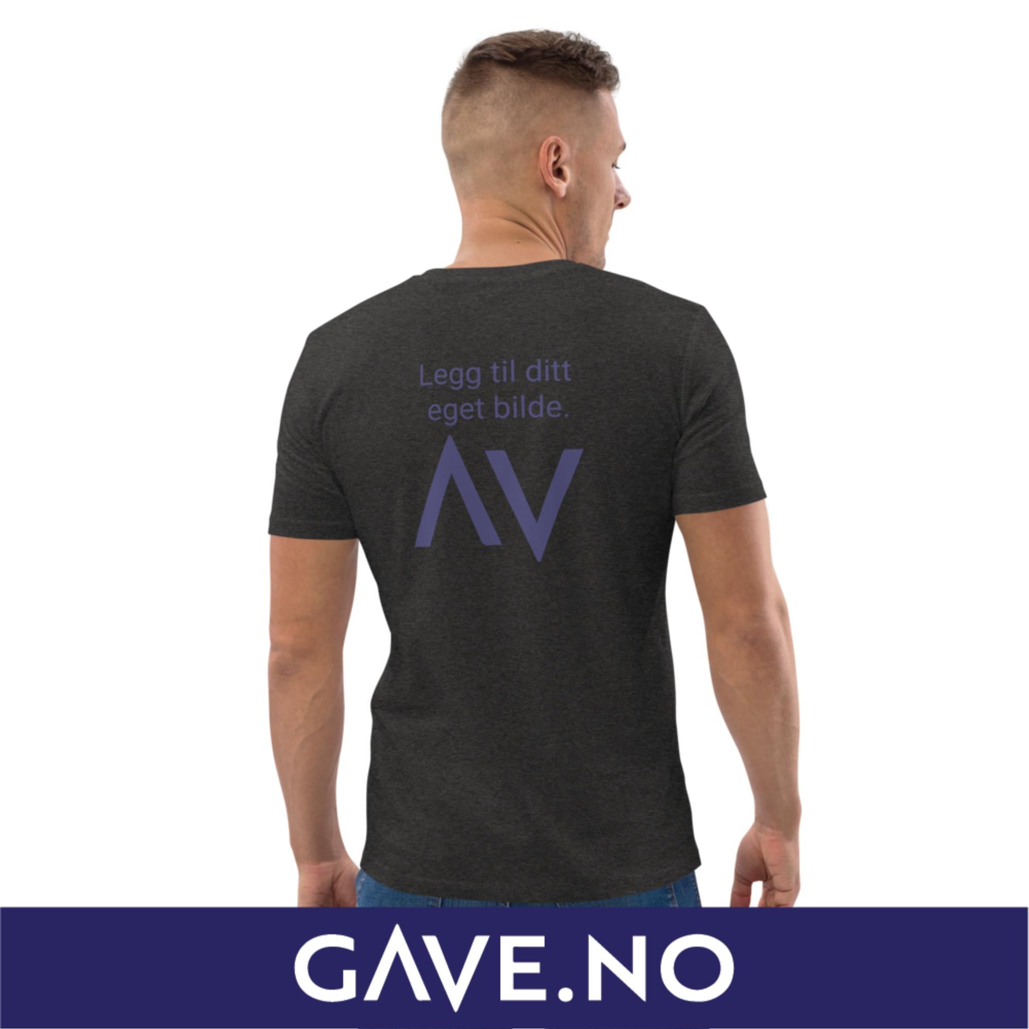 Unisex t-skjorte i økologisk bomull med din eget bilde på ryggen (print bak)