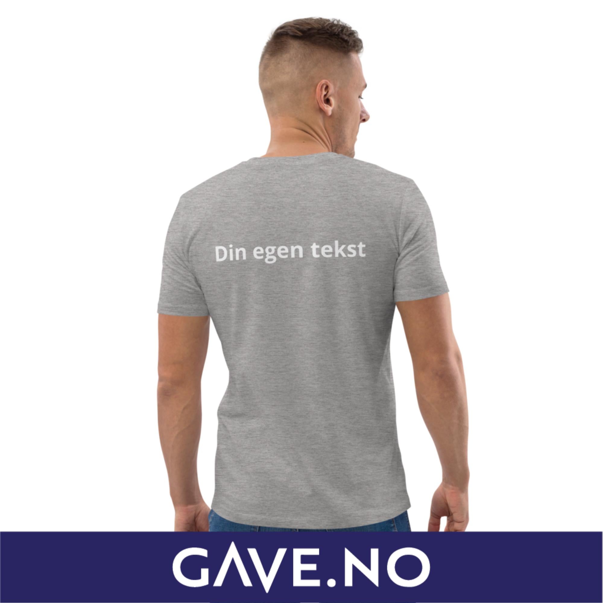 Unisex t-skjorte i økologisk bomull med din egen tekst på ryggen (brodert)