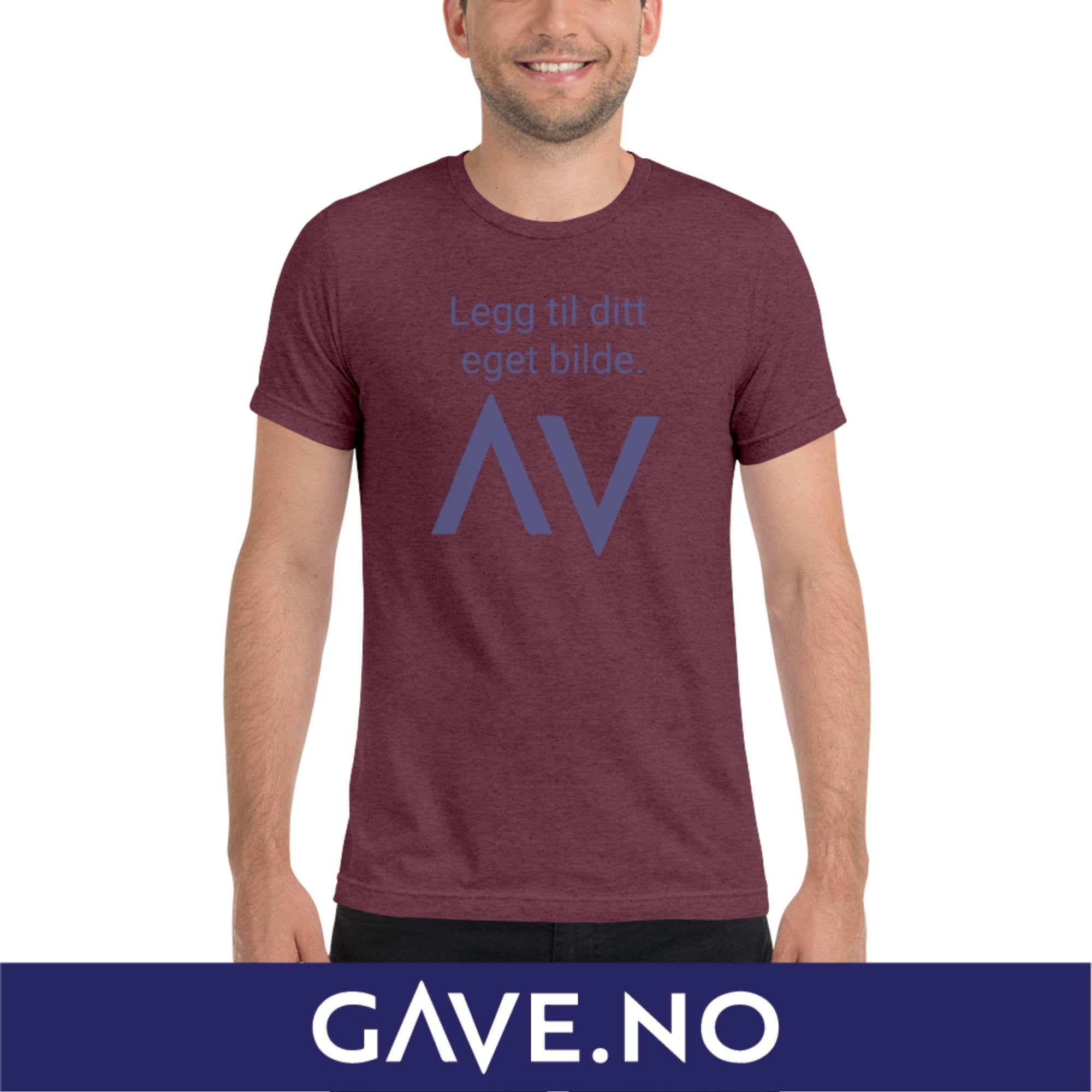 Kortermet t-skjorte med din eget bilde (print foran)