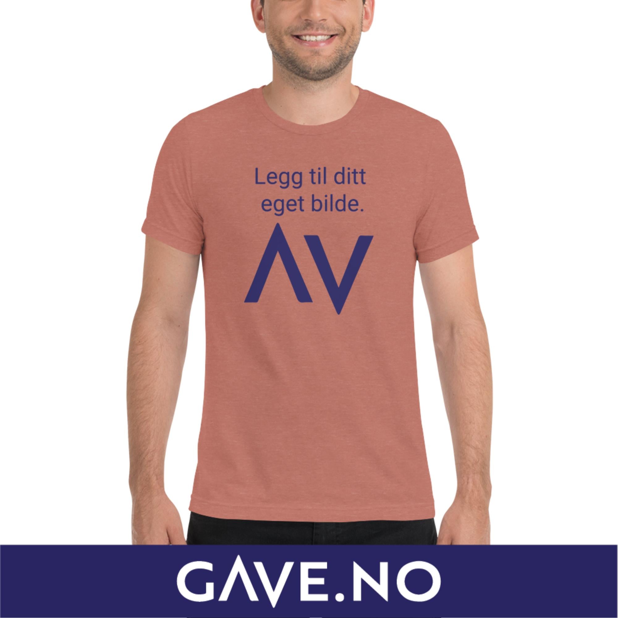 Kortermet t-skjorte med din eget bilde (print foran)