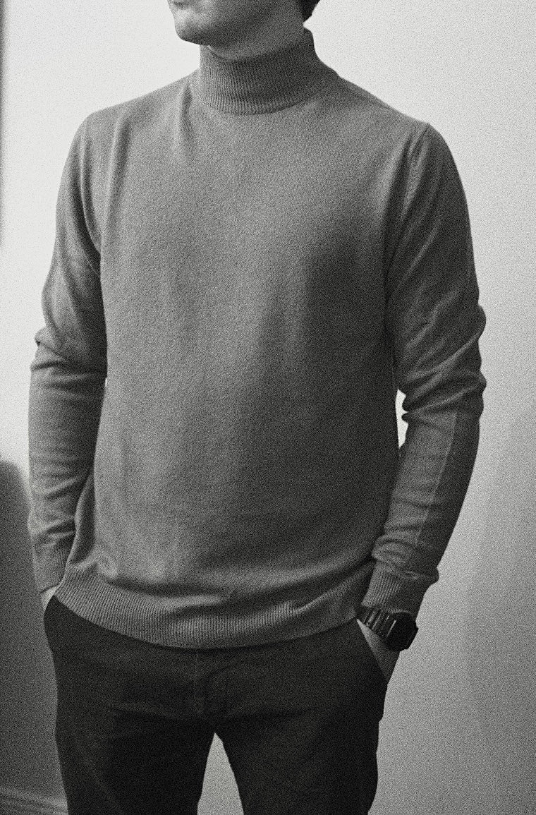 Men´s cashmere mock neck sweater grey