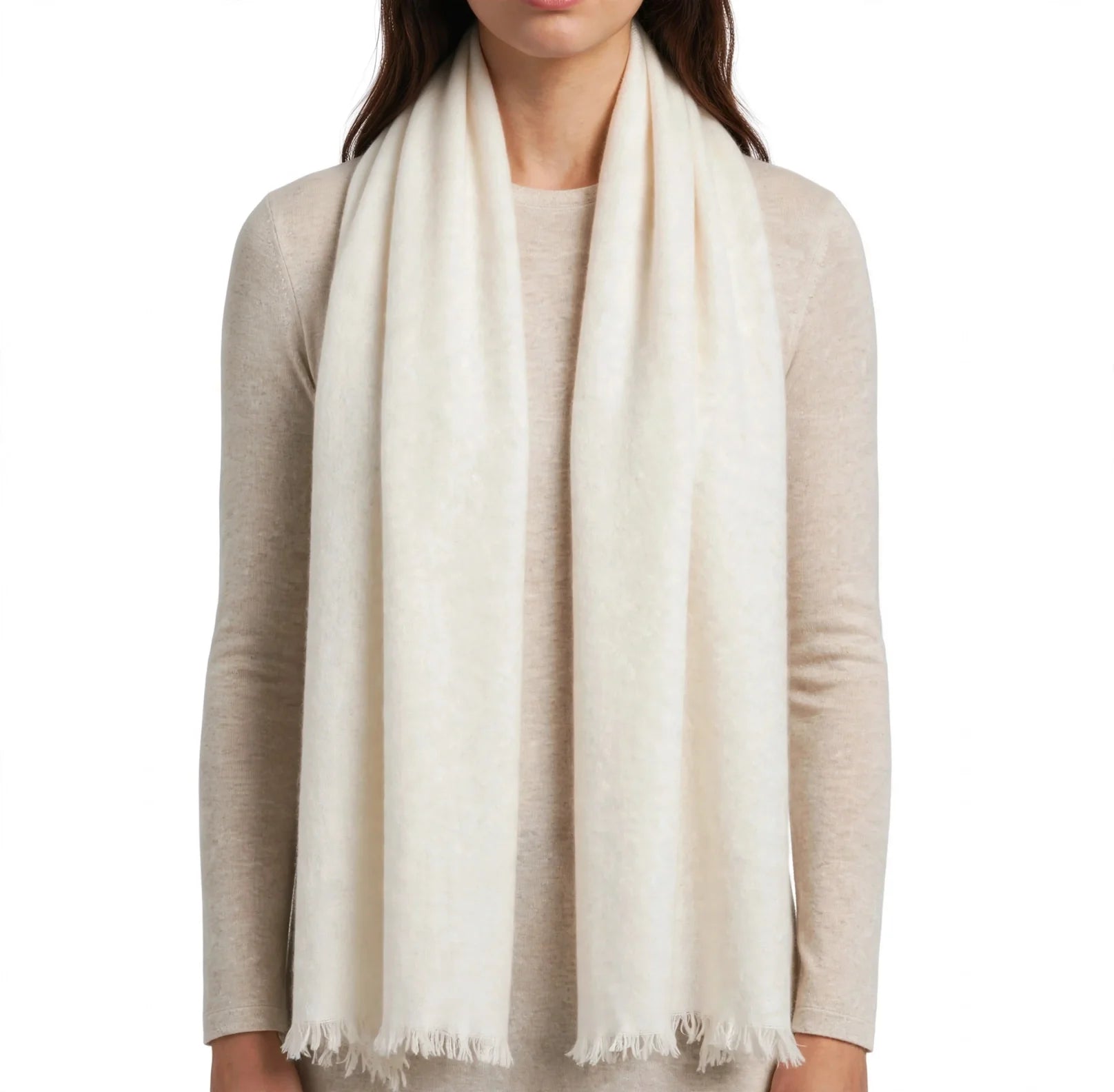 Cashmere scarf with short fringes off white