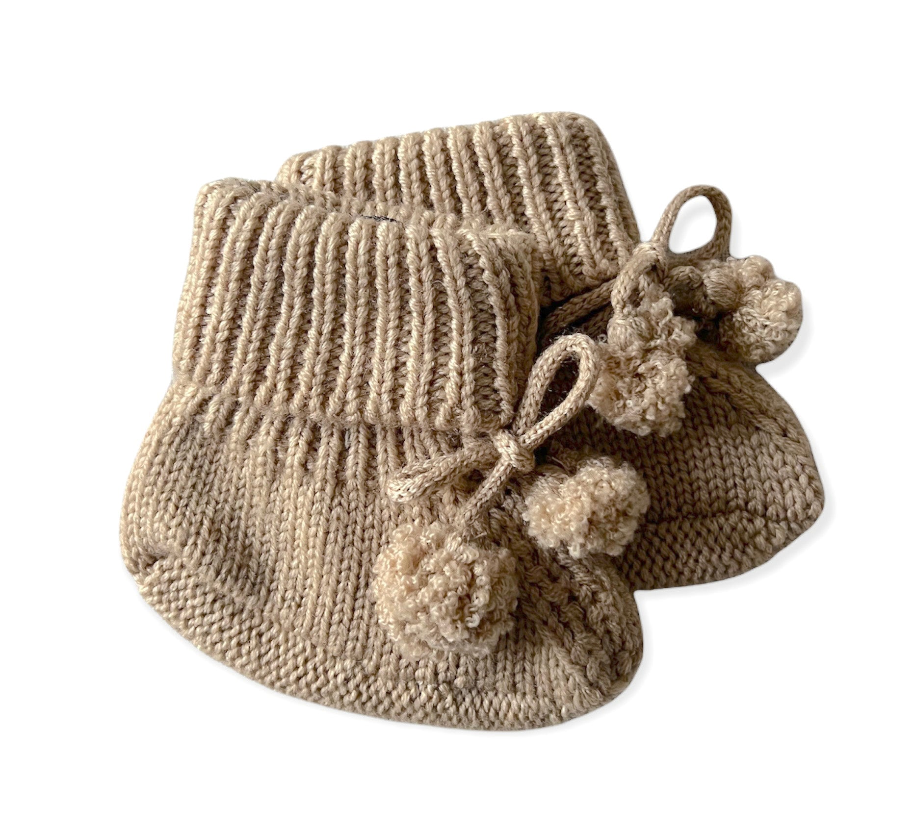 Baby knitted booties camel