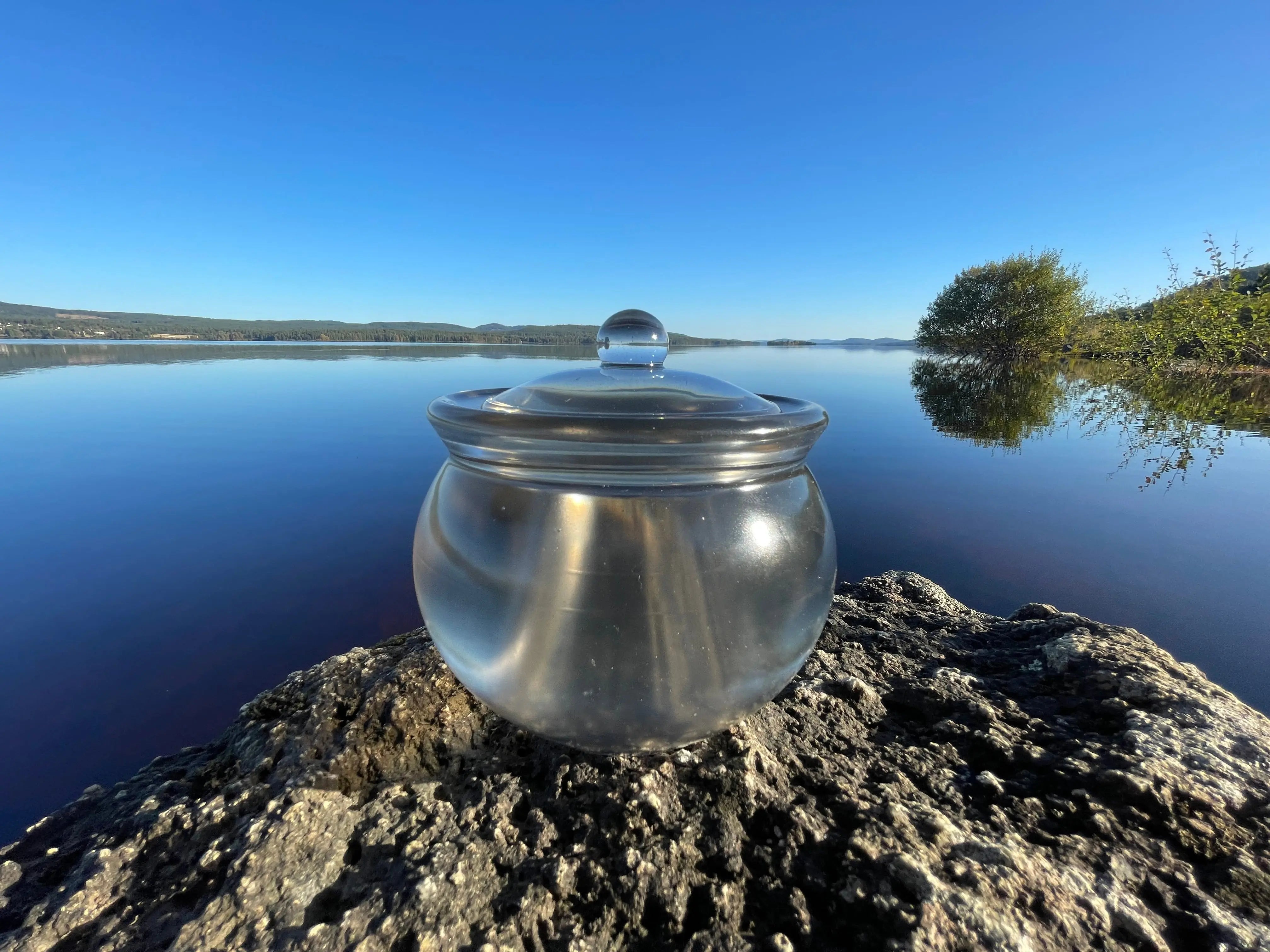 Elegant oppbevaring | Utsøkt håndlaget Epoxy Krukke med lokk