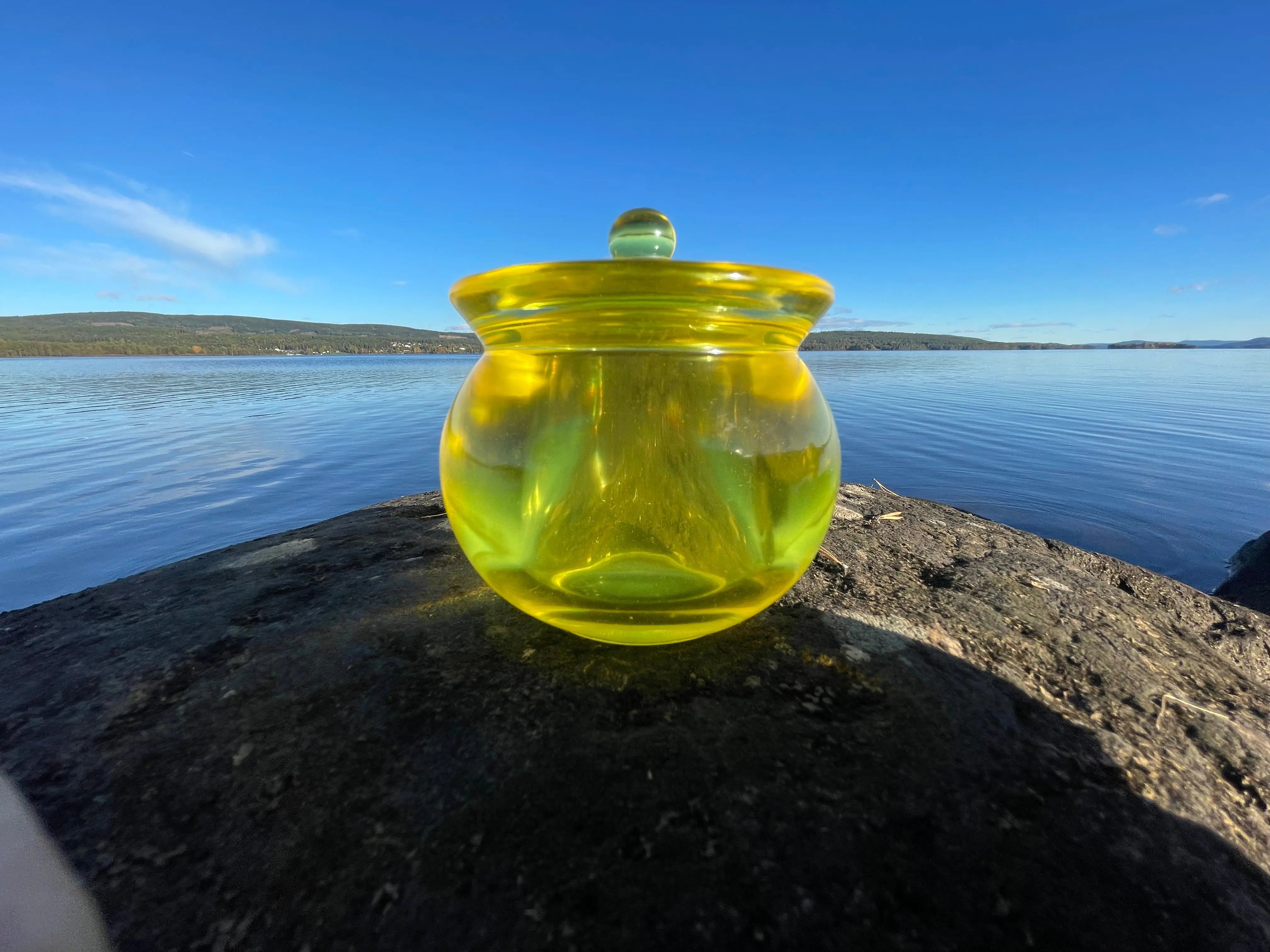 Elegant oppbevaring | Utsøkt håndlaget Epoxy Krukke med lokk