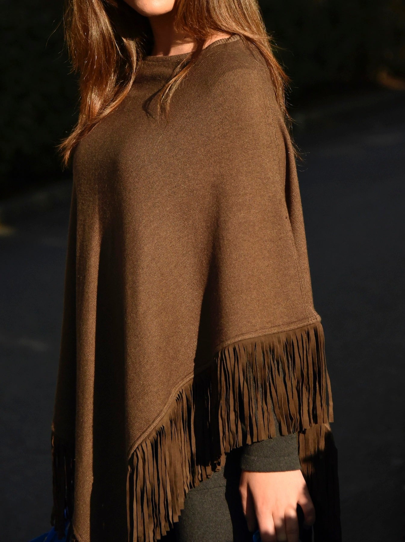 Cashmere poncho with fringe sand