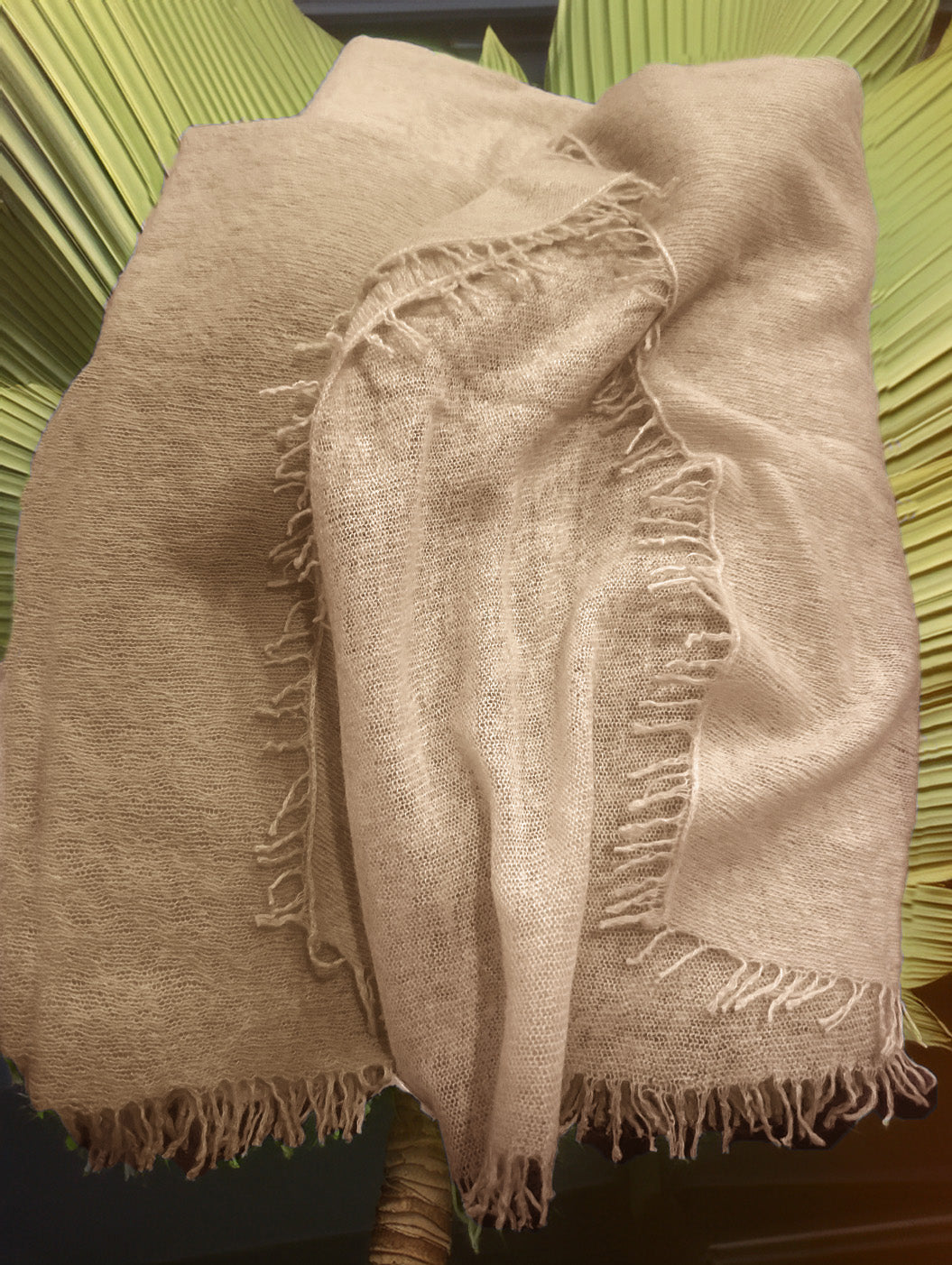 Cashmere scarf with fringes coastal blue