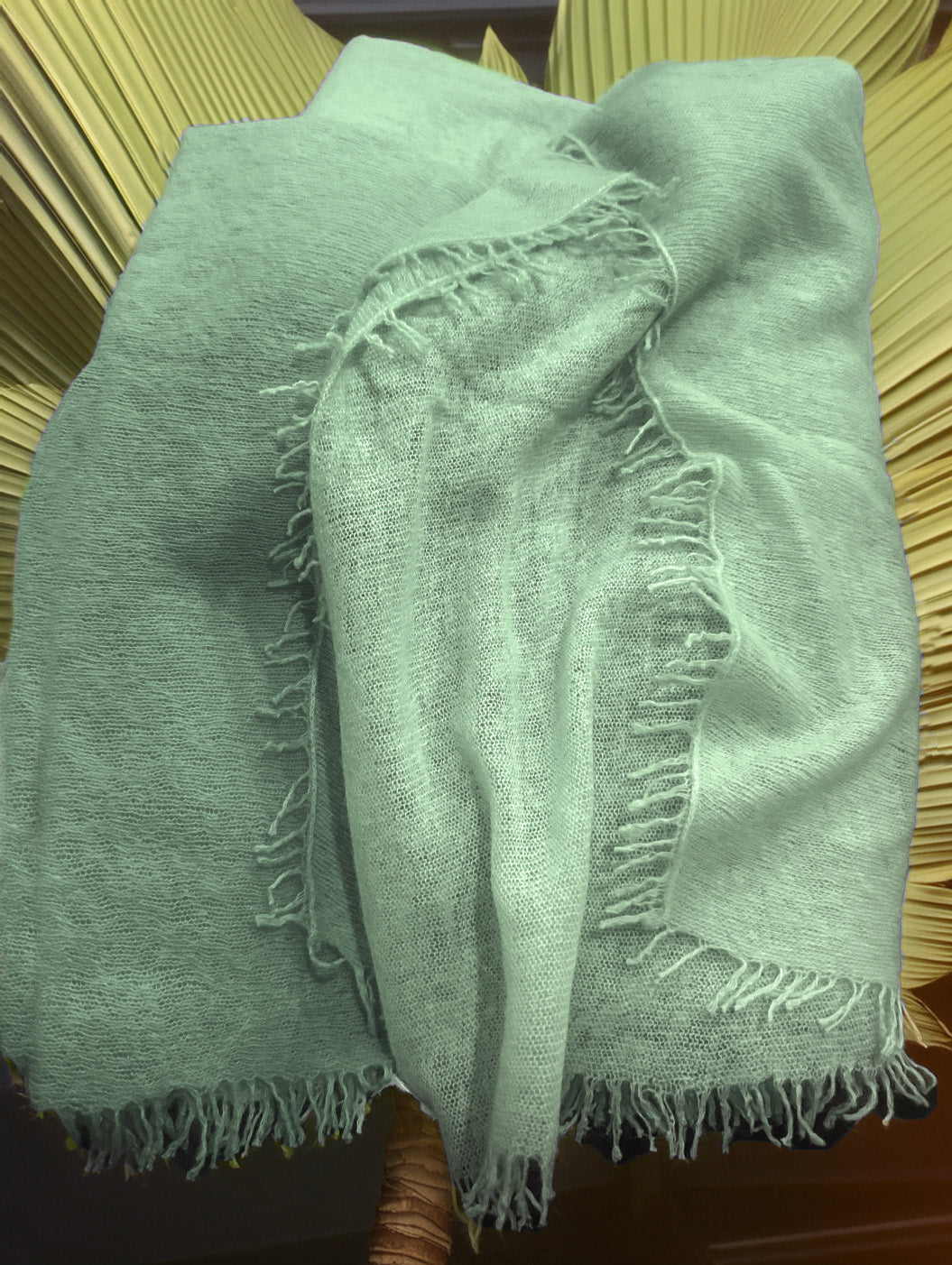 Cashmere scarf with fringes navy