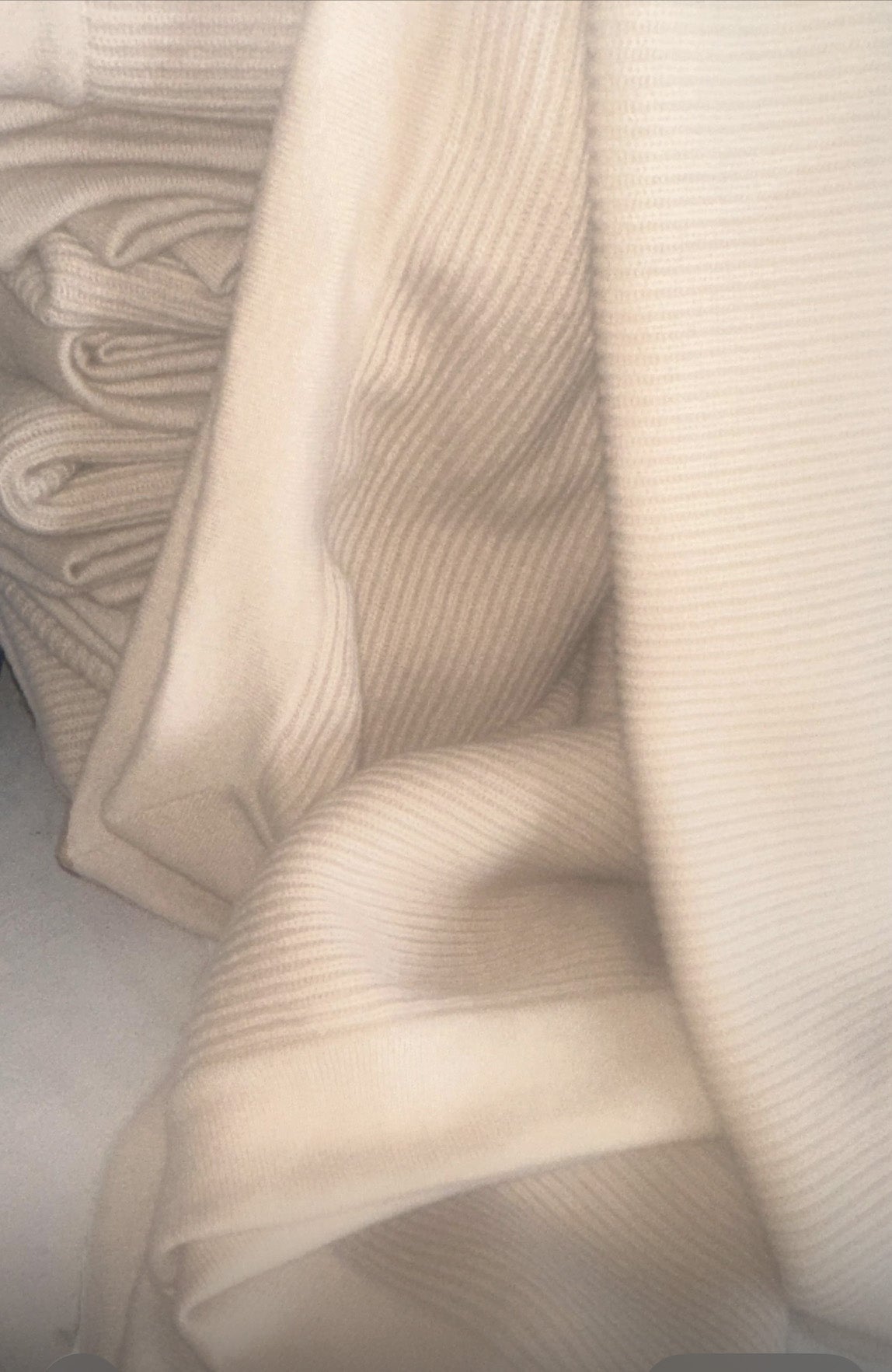 100% Cashmere blanket with folded edge  70x 200 cm