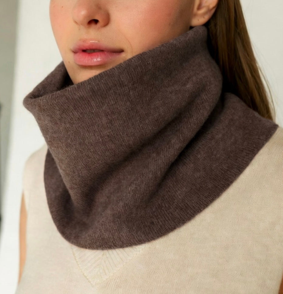 Cashmere neck warmer brown