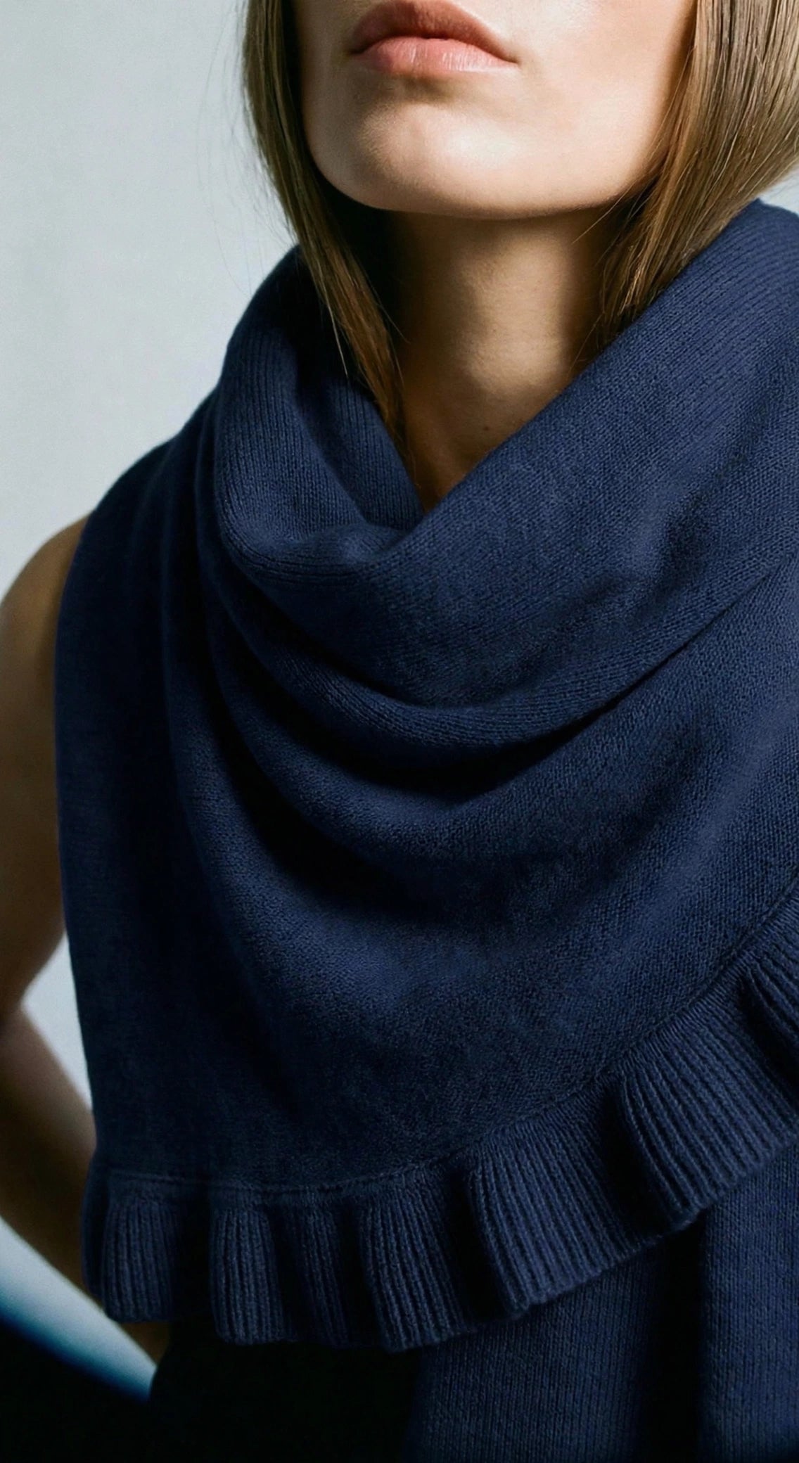 Cashmere scarf/shawl  with ruffled edge black