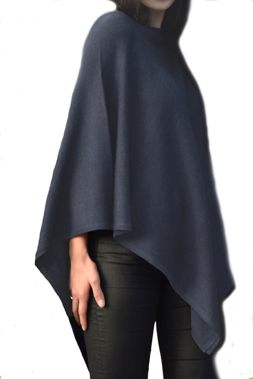 Cashmere classic poncho dark grey