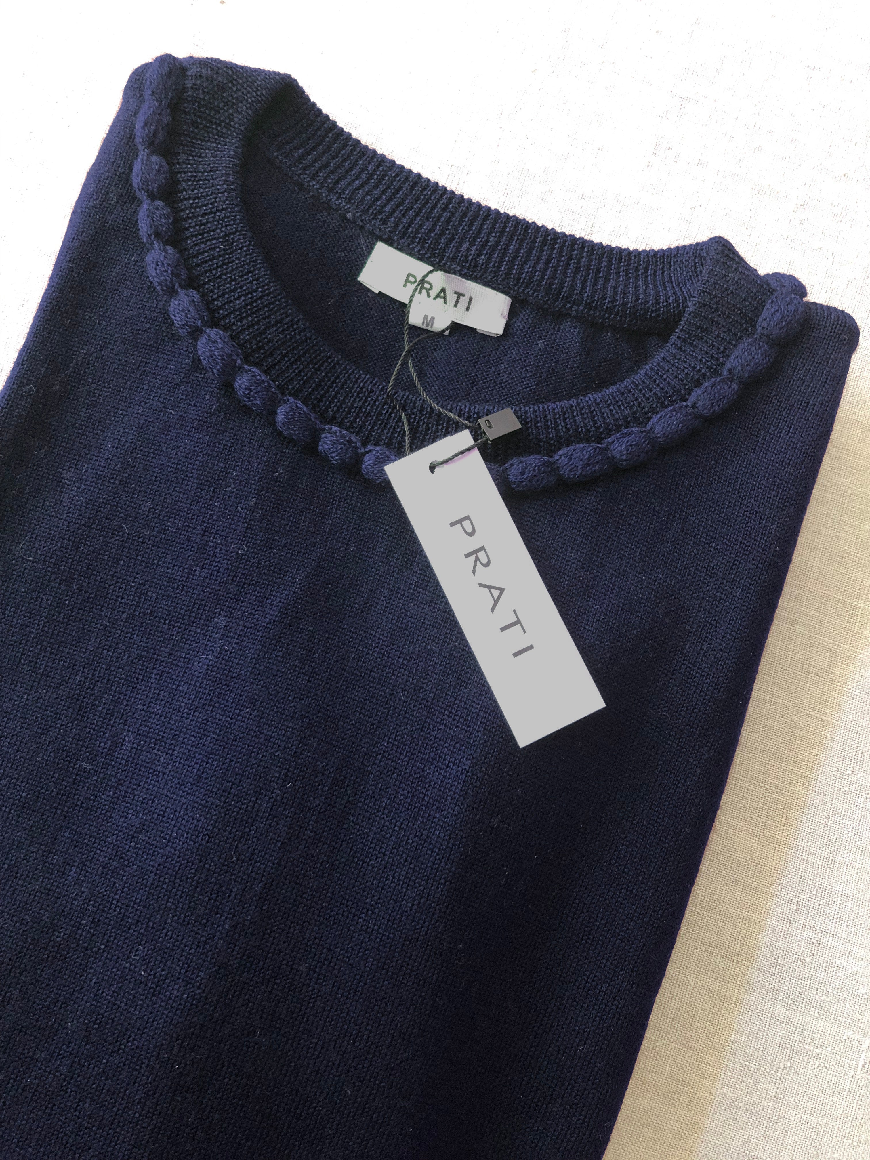 Cashmere pom pom sweater navy