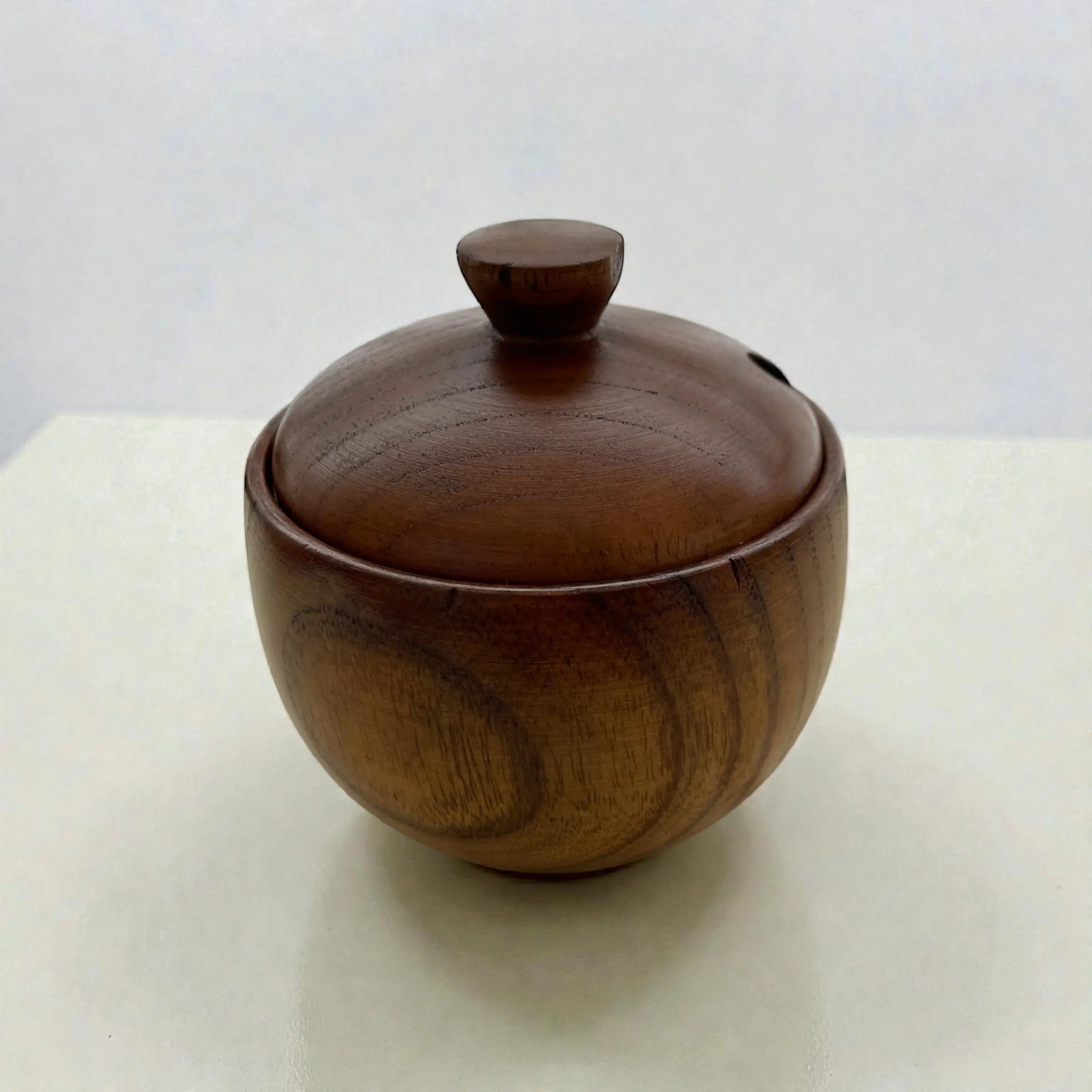 🌿 Salt- og Krydder krukke i Tre – Med Lokk og Skje! 🌿