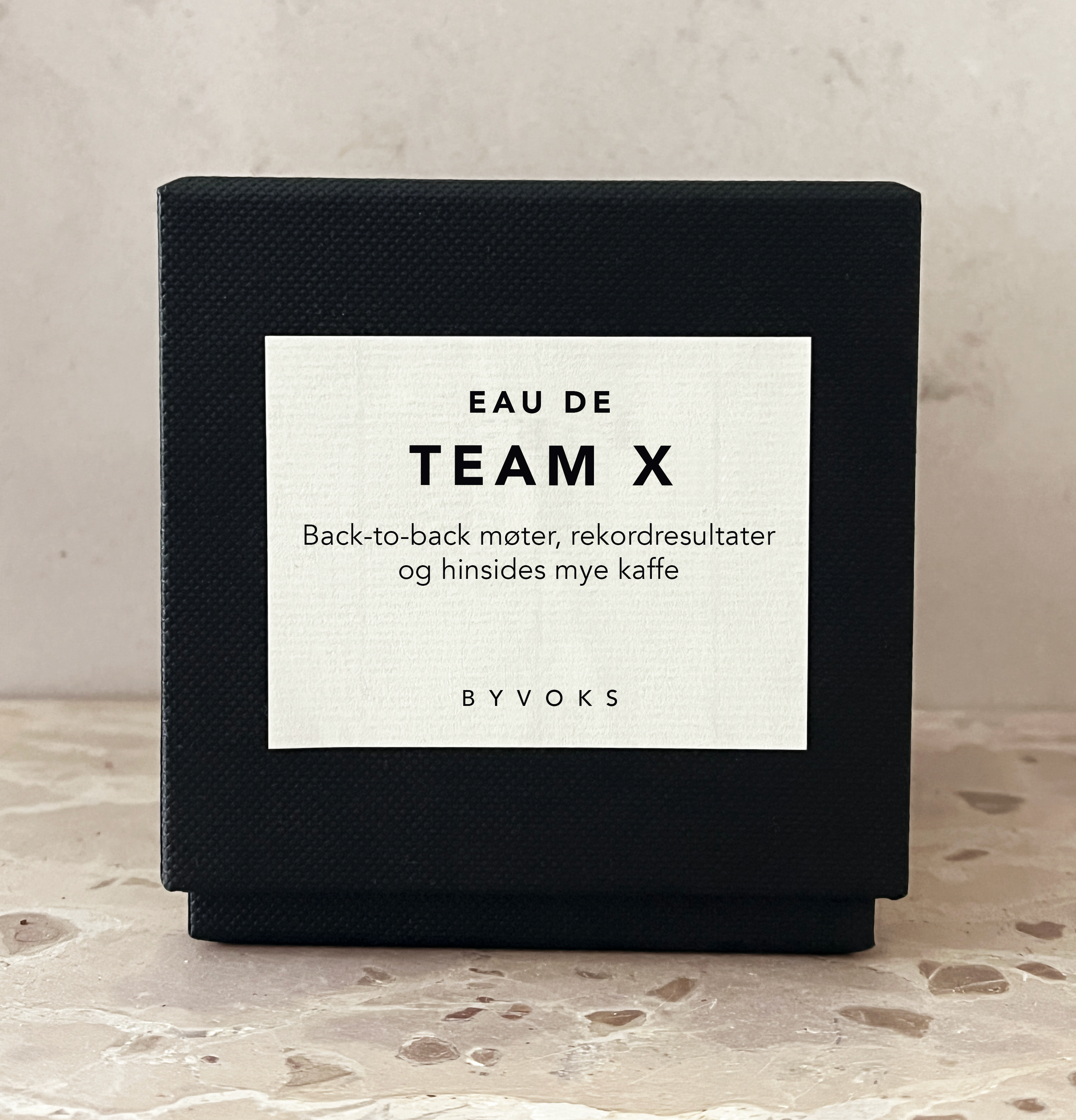 Julegaver til ansatte custom candle (100stk)