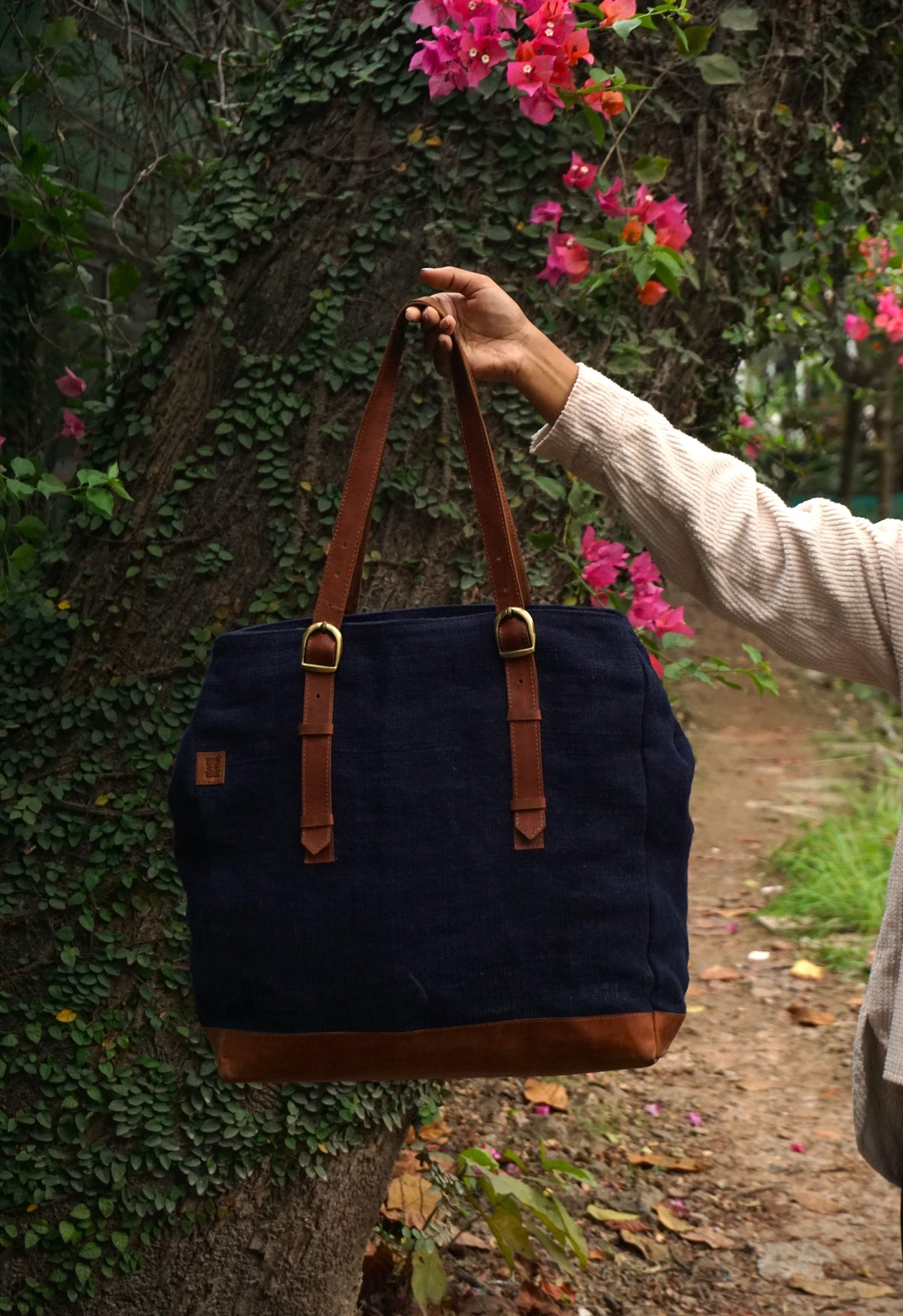 Kalaa Bass Tote | Handcrafted Jute Tote Bag | Sustainable Indian Artisan