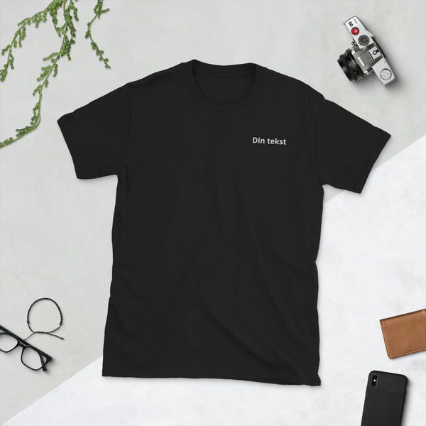 Kortermet unisex T-skjorte med egen tekst